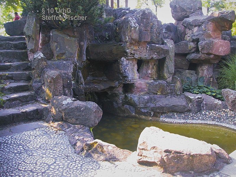 Chinesischer Garten></td>
      </tr>
       <tr>
       <td  align=